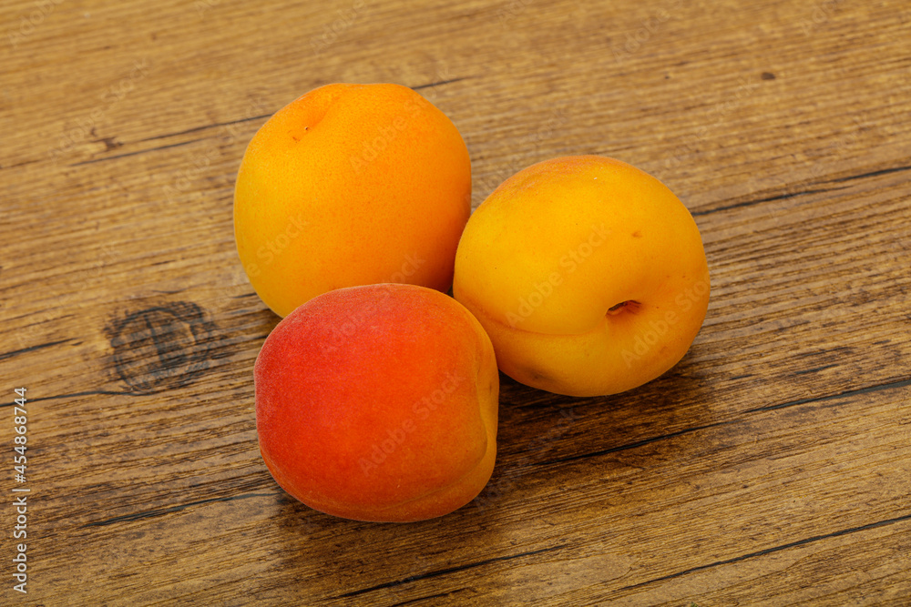 Fresh ripe sweet few apricots