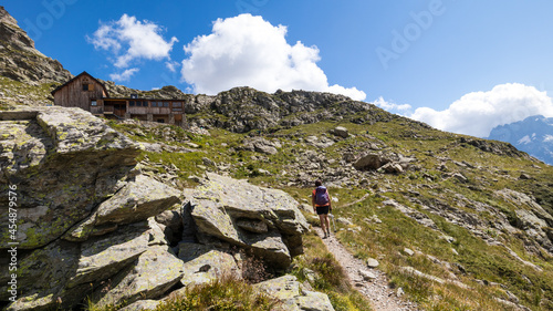 hiking in the mountains and arrival to the refuge, arrivée au refuge du Pigeonnier, 2423m photo