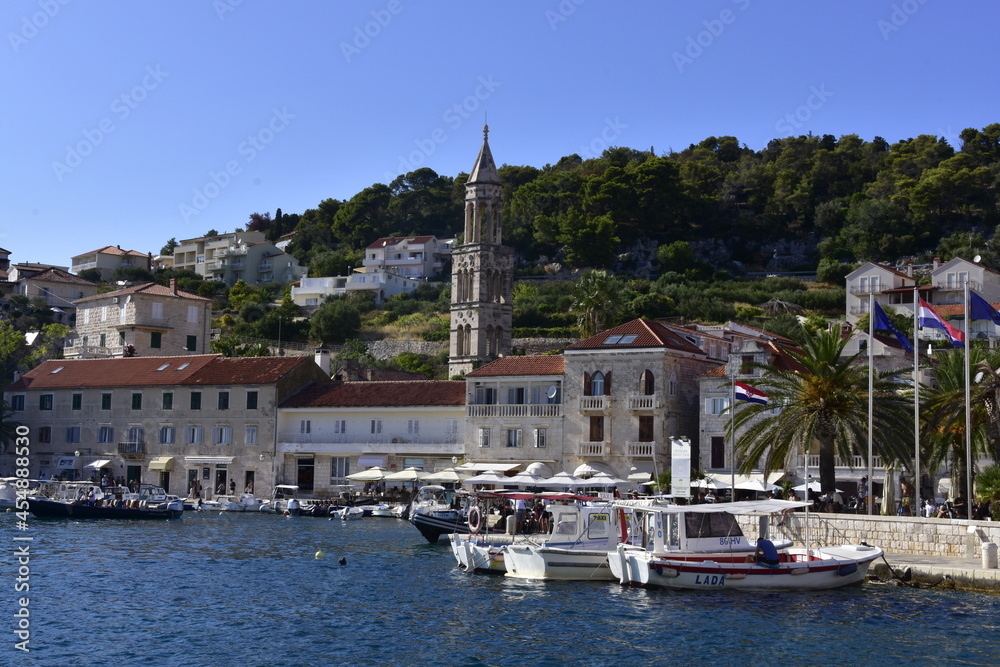 miasto Hvar, Dalmacja, Chorwacja, wyspa, wakacje, zwiedzanie - obrazy, fototapety, plakaty 