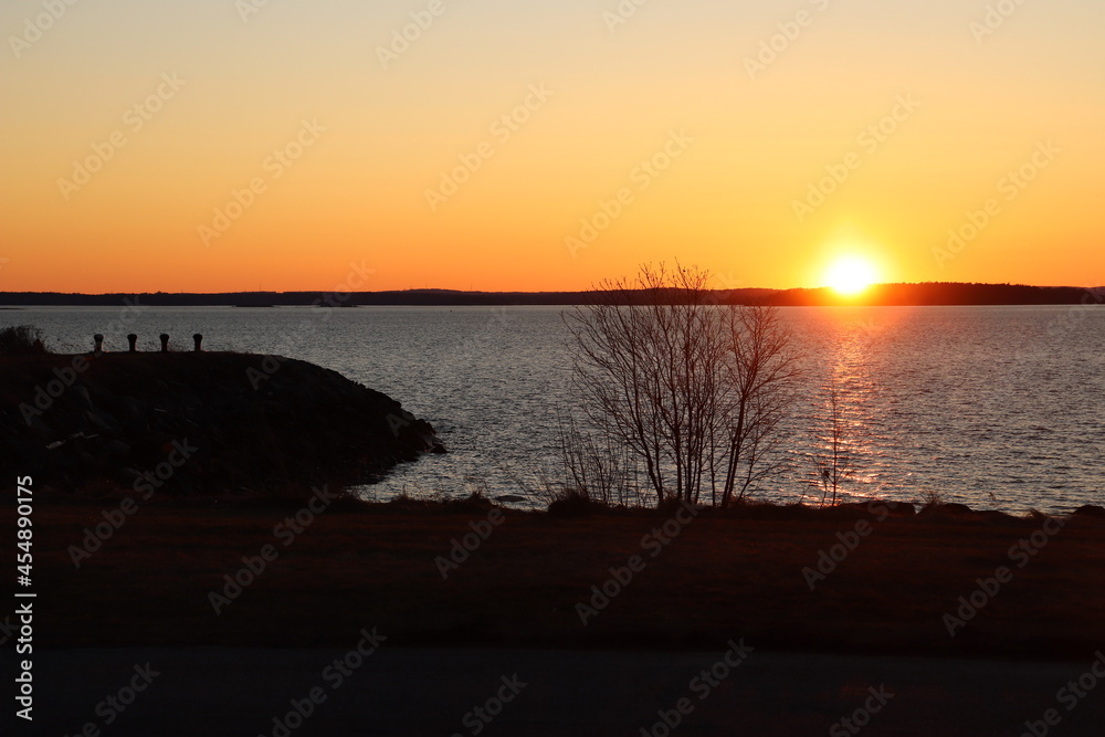 Obraz premium Sunset over Inlet