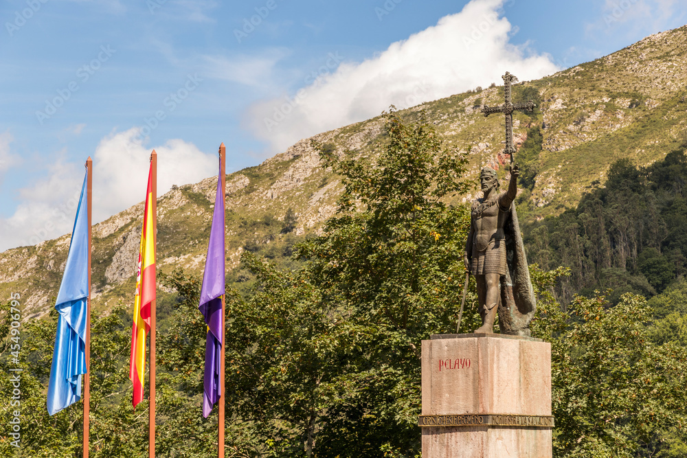 Cangas de Onis, Spain. Monumento to King Don Pelayo (Pelagius of Asturias) with the Cruz de la Victoria (Victory Cross) in Covadonga