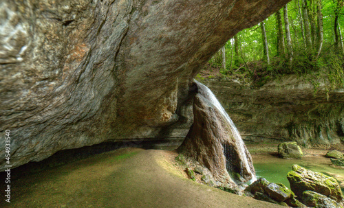 Cascade du Pain de Sucre de Posieu à Champagne-en-Valromey, Ain, France photo