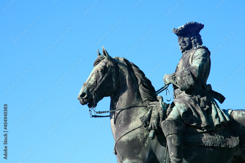 Statue in Maria Theresien Platz, Wien, Austria