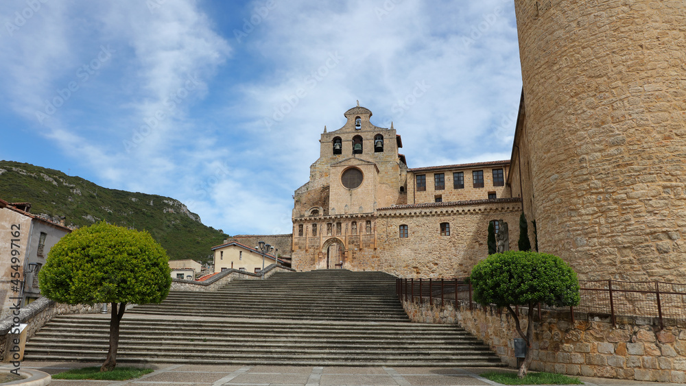 Obraz premium Iglesia abacial de San Salvador, Monasterio San Salvador de Oña, Burgos, España