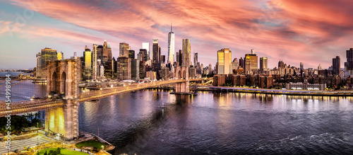 Brooklyn bridge Manhattan © Larry Gibson