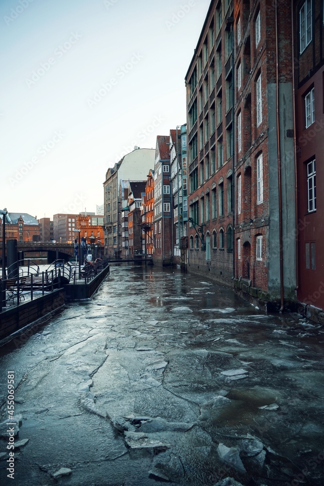Naklejka premium Hamburg | Winter | Nikolaifleet 