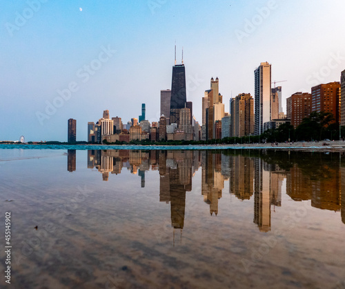 Konstfotografi Chicago Skyline Reflected in Water