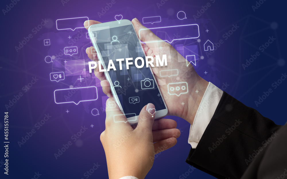 Obraz premium Hand using smartphone with social media concept