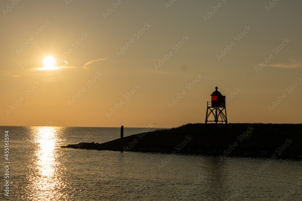 Ijsselmeer bij zonsondergang