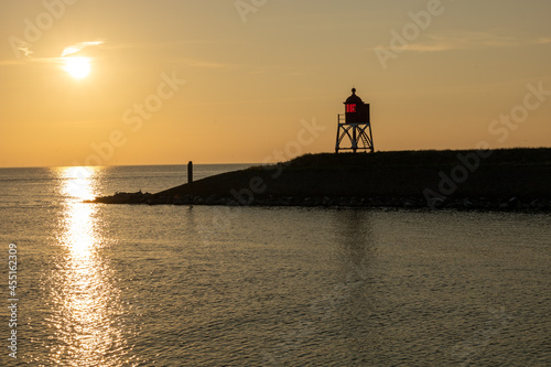 Ijsselmeer bij zonsondergang