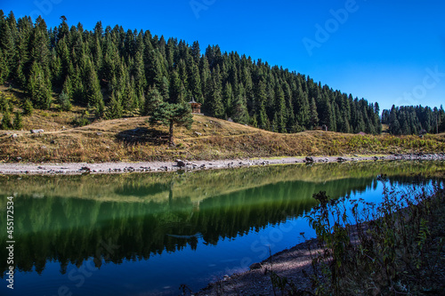 Located in P  narl   village of   av  at district of Artvin  the lake is called  Fish Lake  because of its appearance resembling a fish from the air.