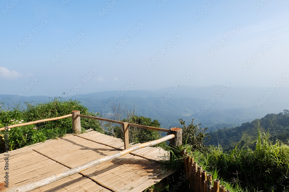 Obraz premium path to the sea