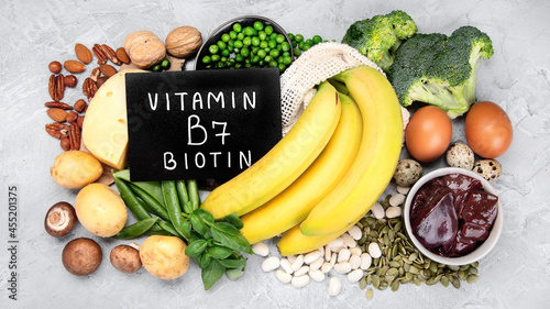 Foto Food high in vitamin B7 on dark background.