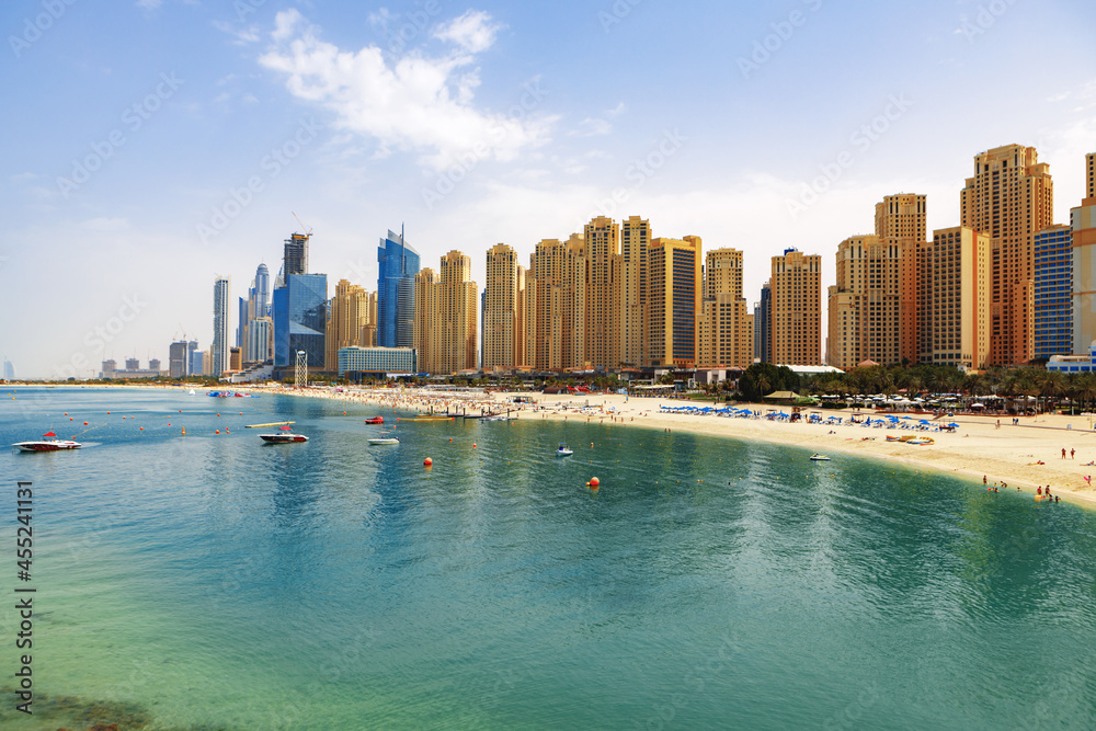 Obraz premium Panorama of the beach at Jumeirah Beach Residence, Dubai