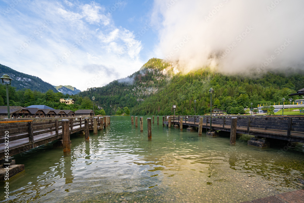 Königssee Boot Berge Bayern Deutschland Wald Hütte Christlieger Malerwinkel Kirche St.Bartholomä Königssee Boot Berge Bayern Deutschland Wald Hütte Christlieger Malerwinkel Kirche St.Bartholomä