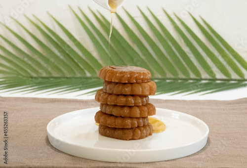 honey dripping cookies 