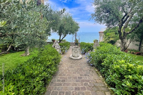 Billede på lærred Ruins of roman villa Grottoes of Catullus in sirmione at lake garda in itlay