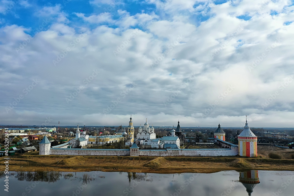 Fototapeta premium priluki monastery vologda, christianity history architecture landscape