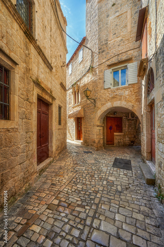 Fototapeta Naklejka Na Ścianę i Meble -  Travel, Croatia beautiful town of Trogir, fragments of architecture