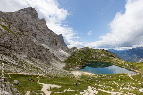 Foto Amazing alpine  scenery at Lake Coldai