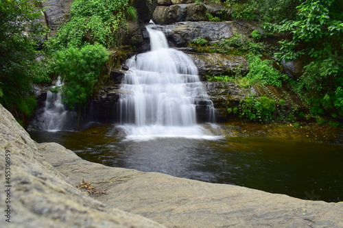 Fototapeta Naklejka Na Ścianę i Meble -  Oothamparai Falls in Bodinayakanur, Tamilnadu