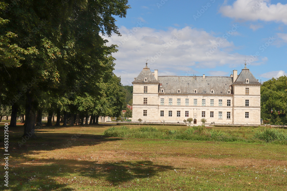 Bourgogne - Yonne - Chateau d'Ancy-le-Franc - Le parc et son chateau