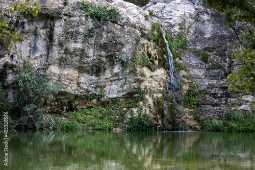 Pequeña cascada del Barranco de la Encantada España