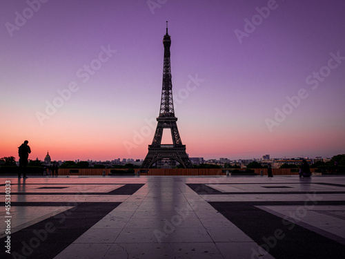 eiffel tower at sunset