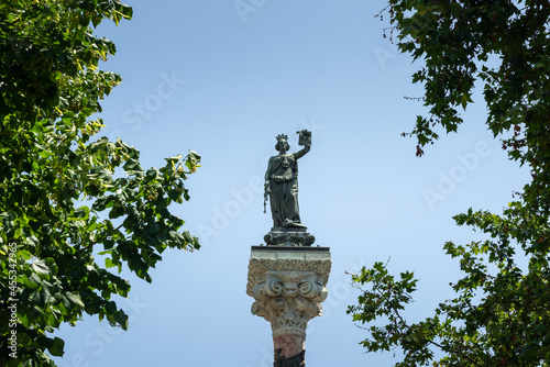 Obraz na płótnie Fueros monument, Pamplona in Spain w salonie