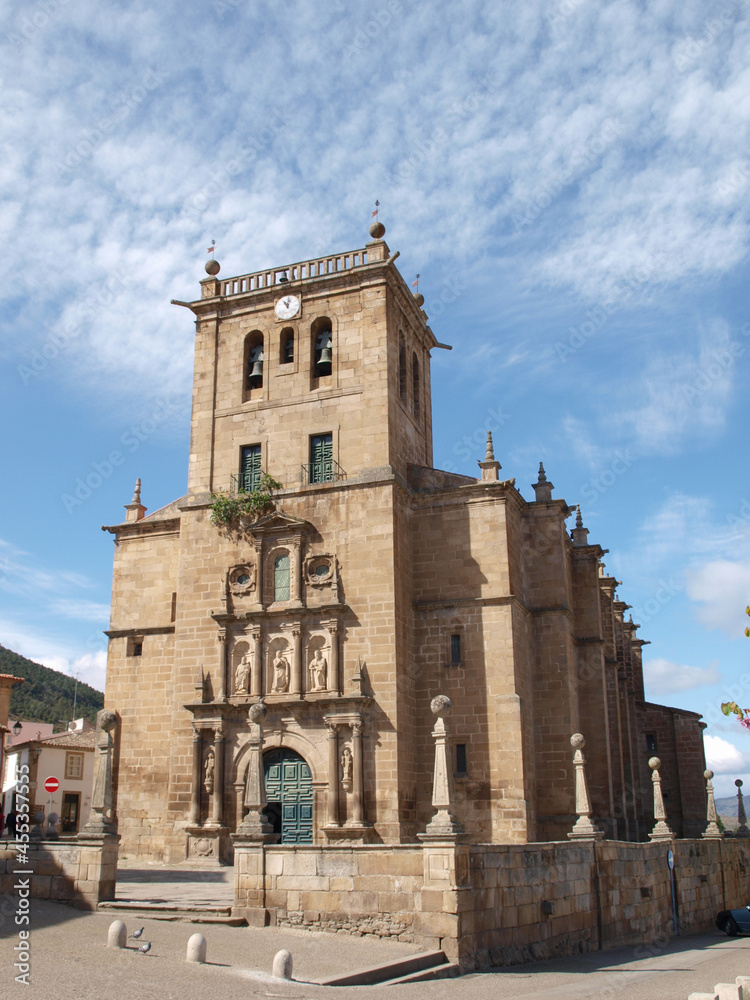 Torre de Moncorvo main church facade