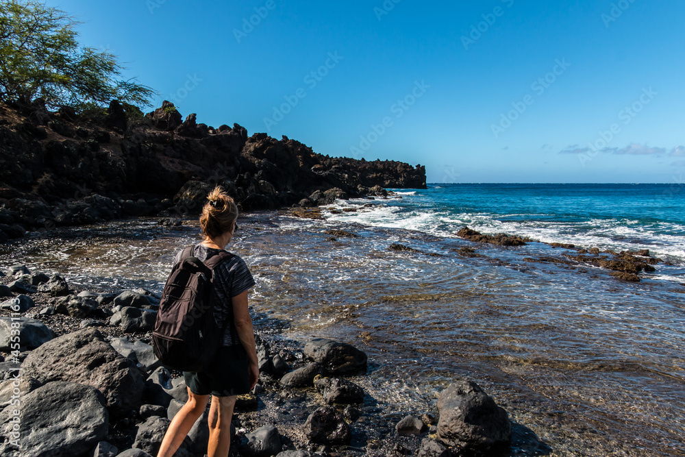Female Hiker on Kanaio Beach And La Perouse Bay, Makena-La Perouse State Park, Maui, Hawaii, USA