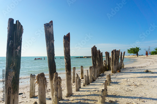 Landscape of a beach in Mexico  with turquoise water and clear sky  perfect for summer vacations.