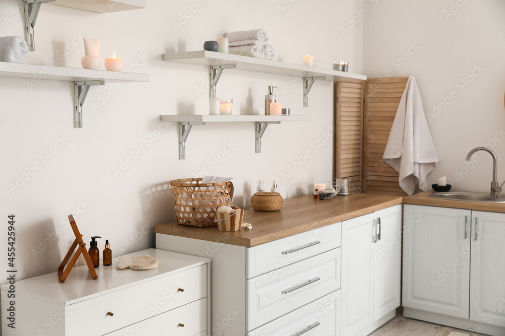 Fototapeta premium Beautiful interior of spa salon