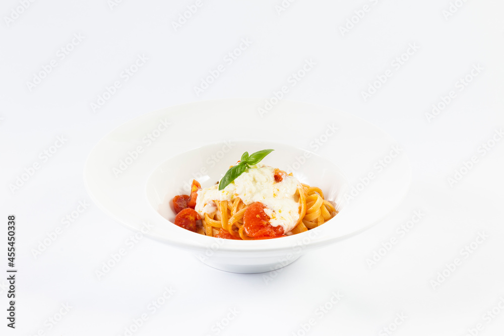 Pasta burrata e pomodorini Pasta burrata e pomodorini
