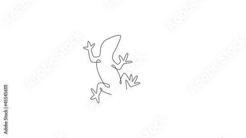 Animation of one single line drawing of adorable desert lizard reptile for company logo identity. Funny animal mascot concept for reptilian zoo. Continuous line self draw animated. Full length motion.