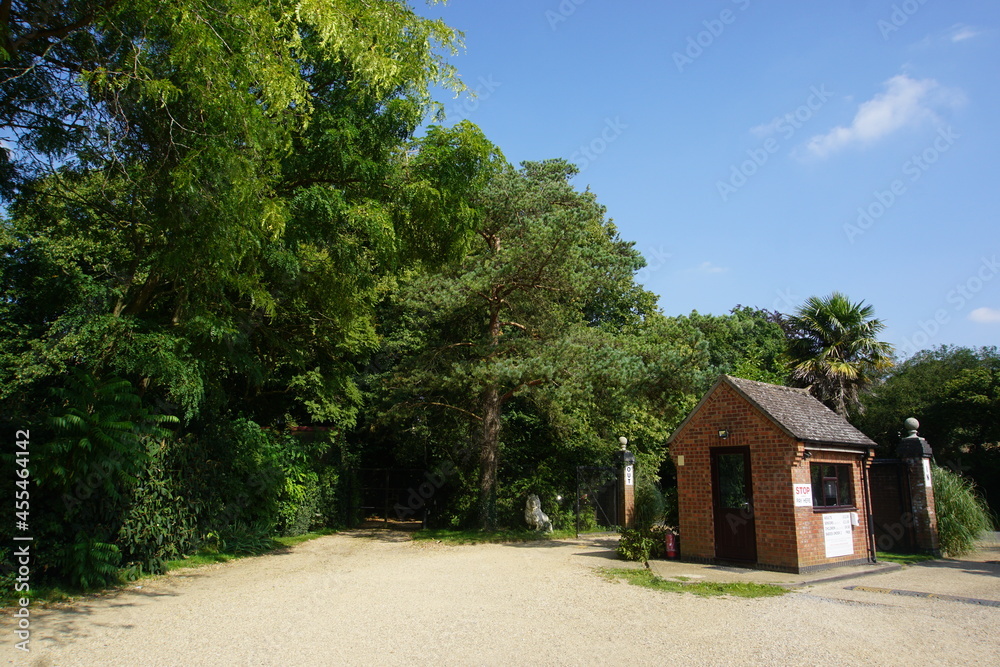 Fototapeta premium Linton zoo entrance