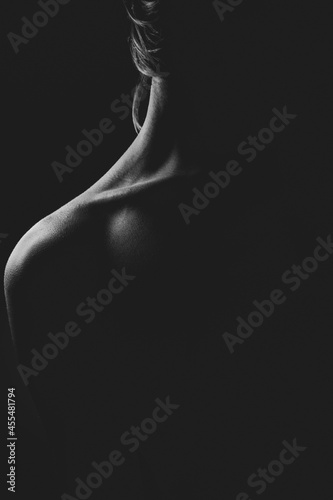 Black abd white nude portrait.