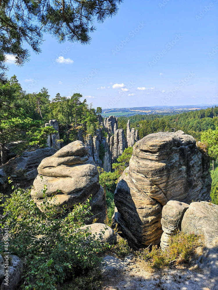 Vyhlidka miru view over the rocks and horizon of Prachovske skaly - Cesky raj, Czech Republic  - obrazy, fototapety, plakaty 