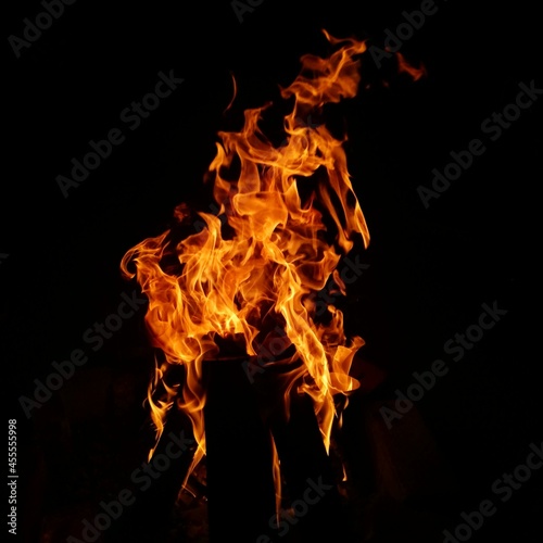 fire and flames - Feuer und Flamme