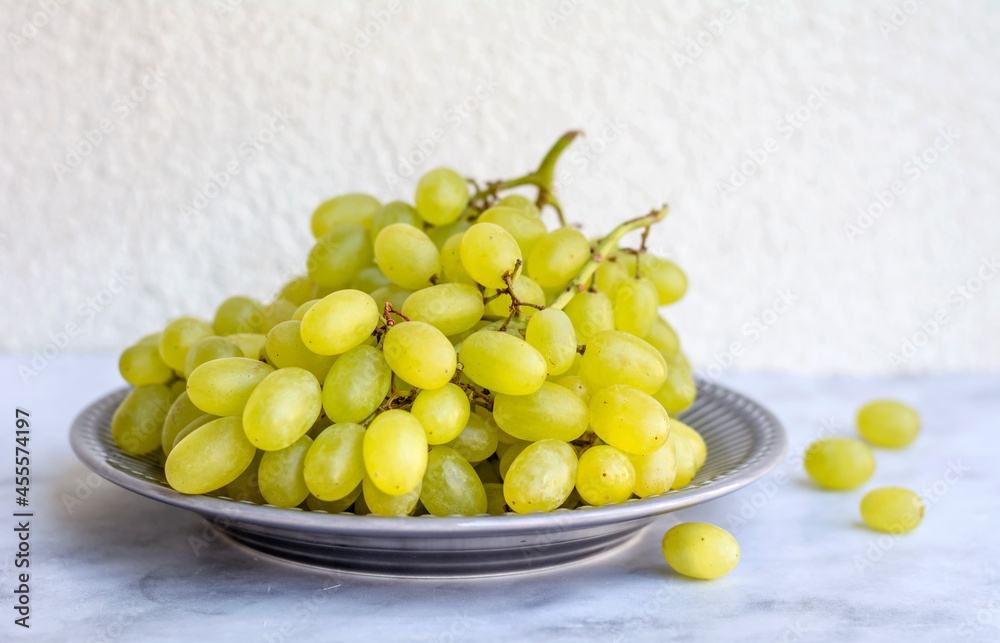 Fresh Organic Grapes . Seedless grapes for raisins Fresh Organic Grapes . Seedless grapes for raisins