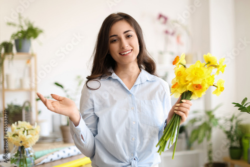 Young woman with beautiful ...