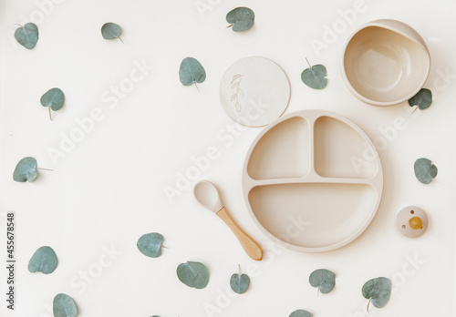 Bowl and plate for baby food, First Baby feeding time, neutral colors