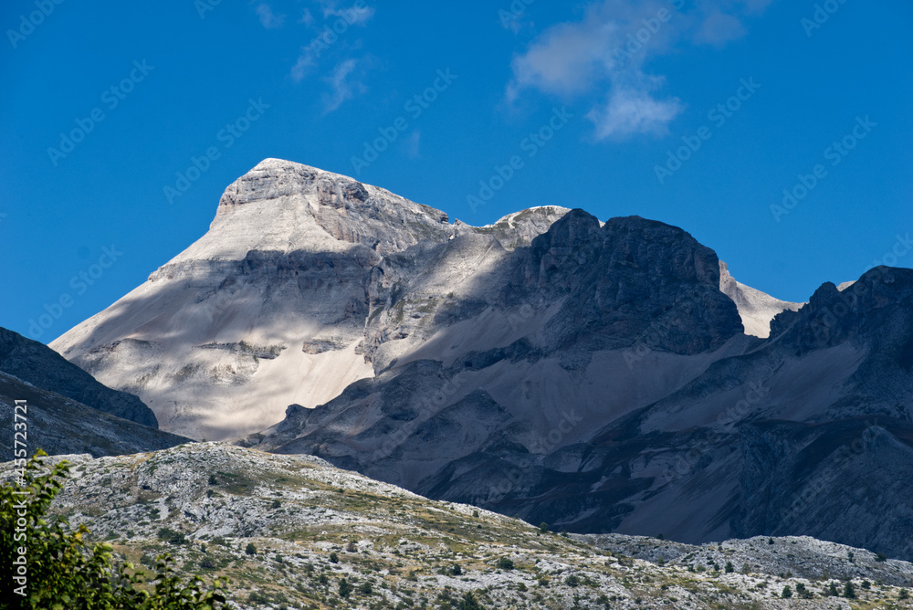 Montagne du Dévoluy; le grand ferrand 2758 m Haute Alpes