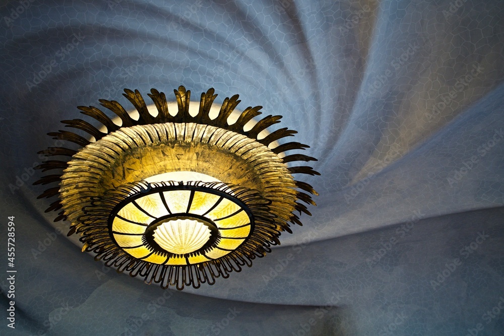 ceiling light fitting