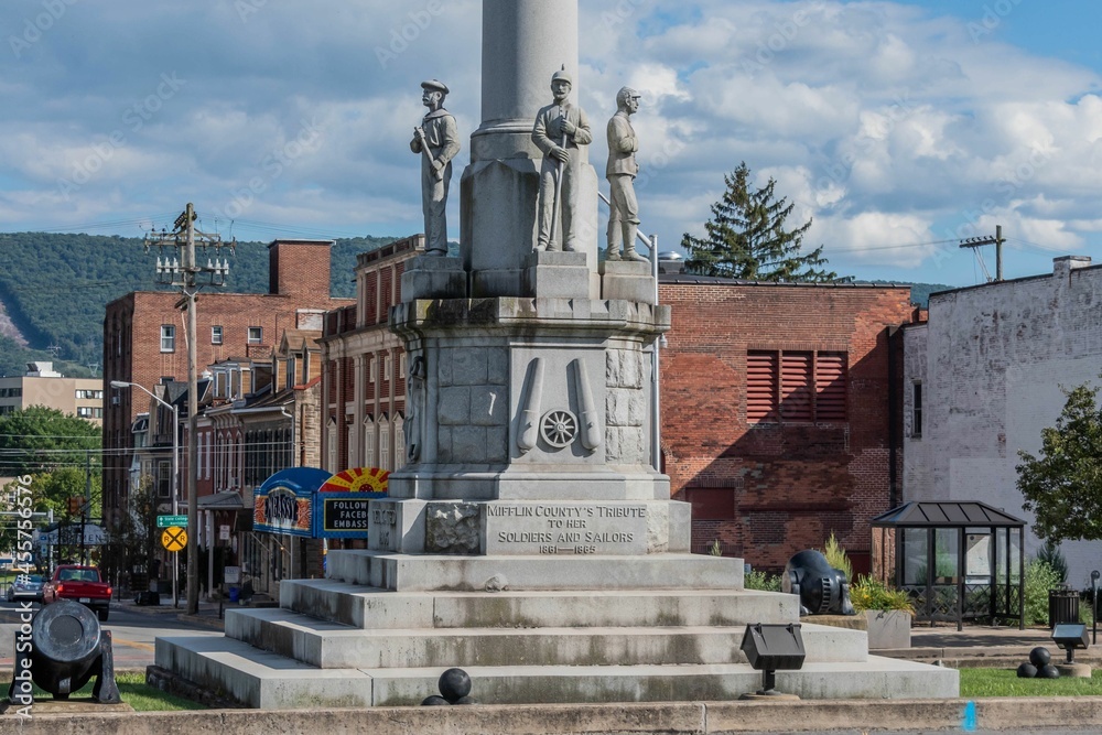 Monument to the Soldiers and Sailors, Lewistown, Pennsaylvania, USA
