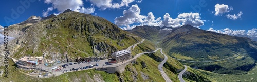 Das Hotel Belvedere am Furkapass in der Schweiz, Luftaufnahme vom September 2021 photo