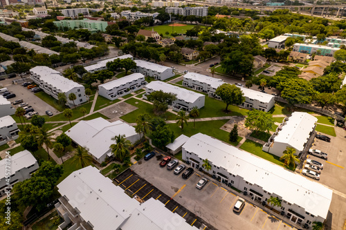 Aerial photo Town Park Plaza Condominium low income housing