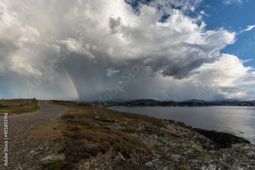 Evolution of the storm on the Cantabrian coast until the spectacular multicolored sunset!