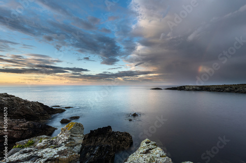 Evolution of the storm on the Cantabrian coast until the spectacular multicolored sunset!