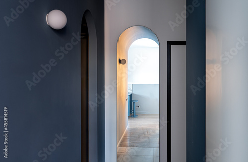 Perspective  view of a round and geometric corridor photo